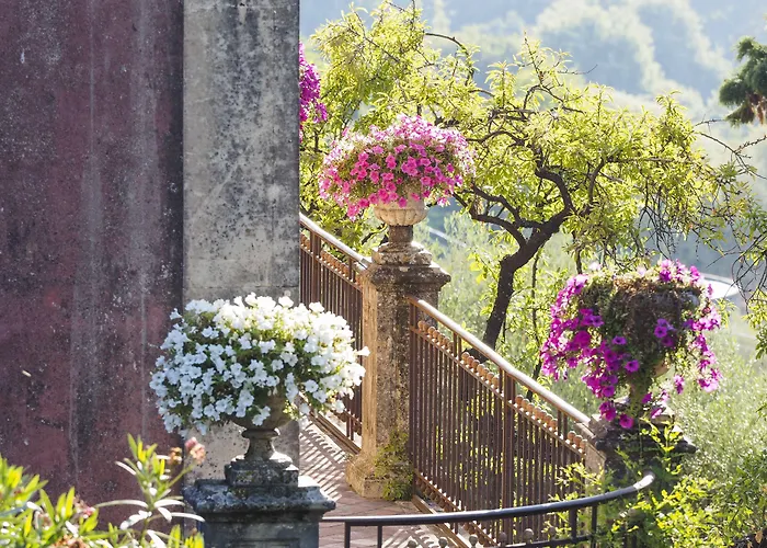 Monaci delle Terre Nere