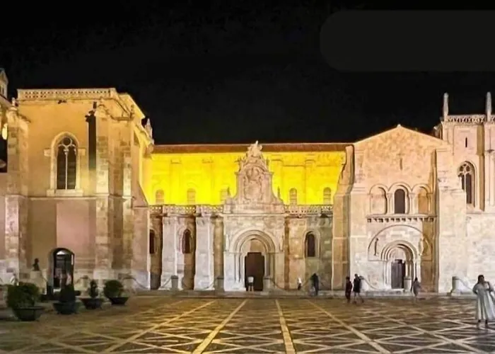 Hotel Real Colegiata San Isidoro