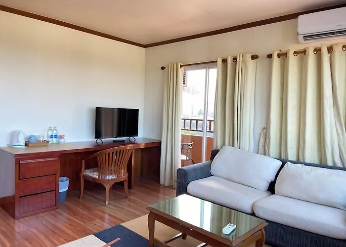 Thipurai Beach Hotel