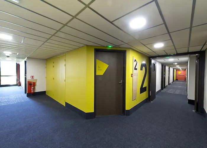 B&B HOTEL Pau Zénith