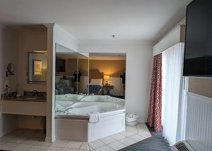 Avenue Inn & Spa