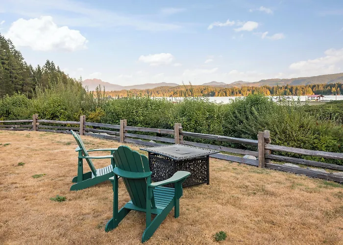 Sproat Lake Landing Resort