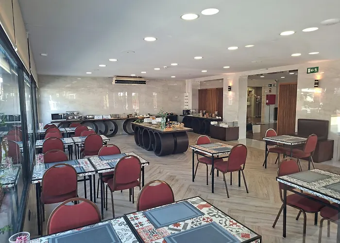 Hotel 153