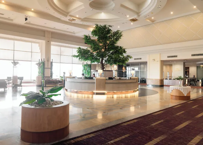 Lee Gardens Plaza Hotel - SHA Plus