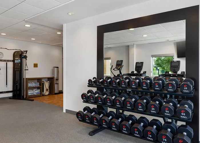 Home2 Suites By Hilton Milwaukee Brookfield
