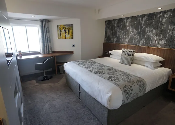 Damon'S Hotel