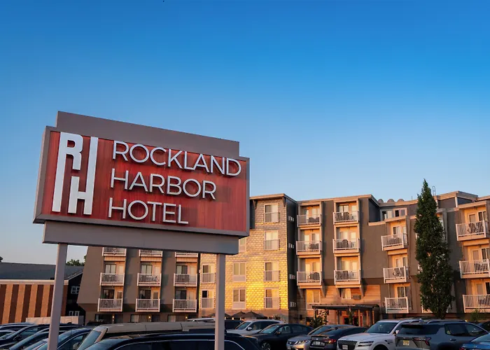 Rockland Harbor Hotel