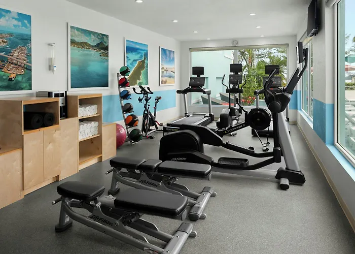 Courtyard By Marriott Nassau Downtown/Junkanoo Beach