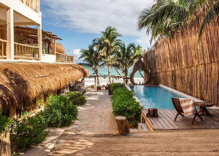 Dune Boutique Hotel Located At The Party Zone (Adults Only)