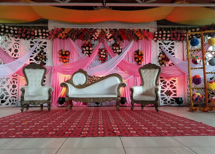 Hotel Pushpak