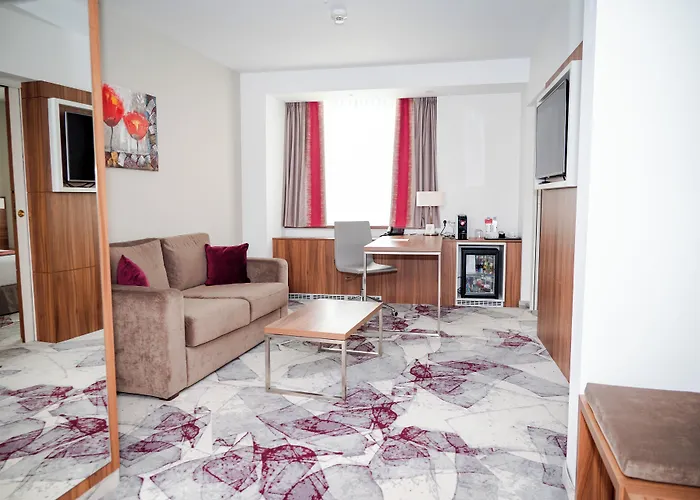 Ramada Plaza By Wyndham Craiova