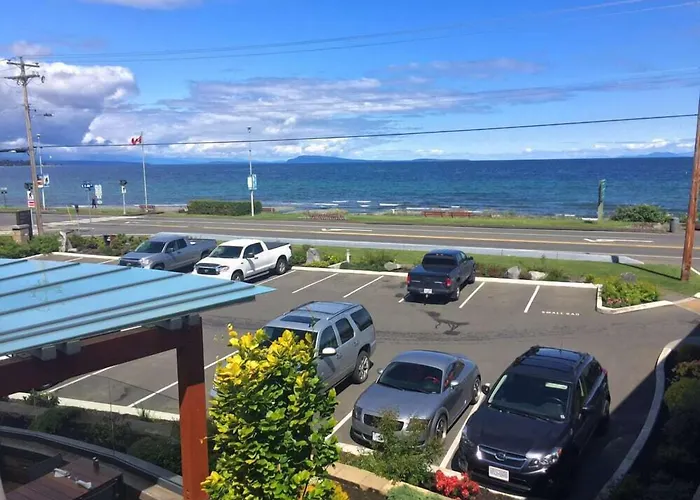 Qualicum Beach Inn