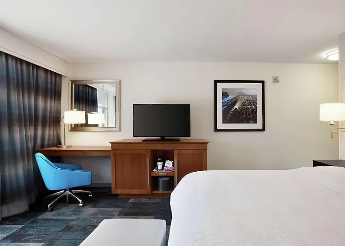 Hampton Inn & Suites Rosemont Chicago O'Hare