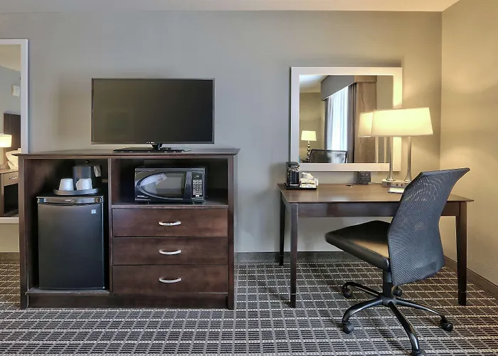 Hampton Inn&Suites Albuquerque Airport