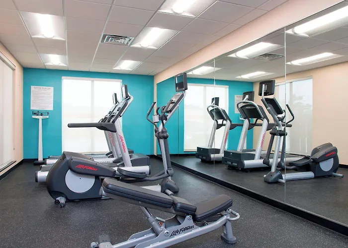 Fairfield Inn & Suites By Marriott Jackson Clinton