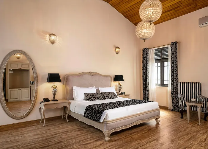 Clove Villa