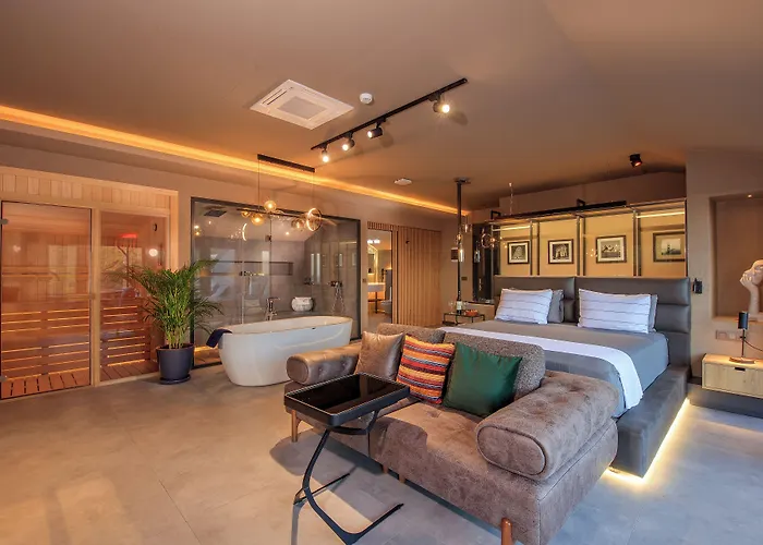 Morina Deluxe Hotel