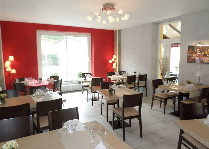 Logis Hotel Restaurant Les Carillons