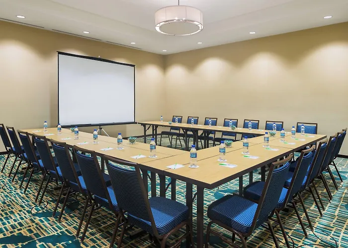 Courtyard By Marriott Kingston, Jamaica