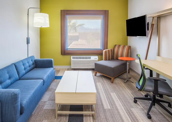 Holiday Inn Express & Suites Pahrump By Ihg