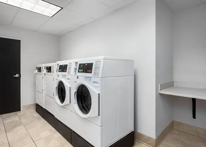 Courtyard By Marriott Auburn
