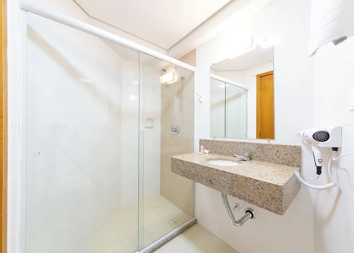 Slim Hotel Sao Jose Zion
