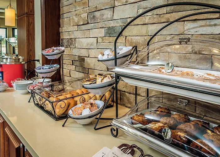 Staybridge Suites Dearborn By Ihg