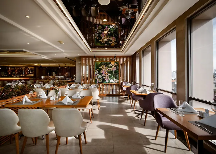Vanda Hotel