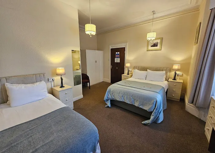 Rivelyn Hotel Bar & Restaurant