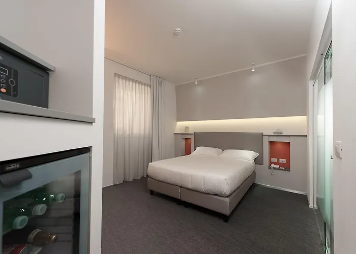 Executive Inn Boutique Hotel