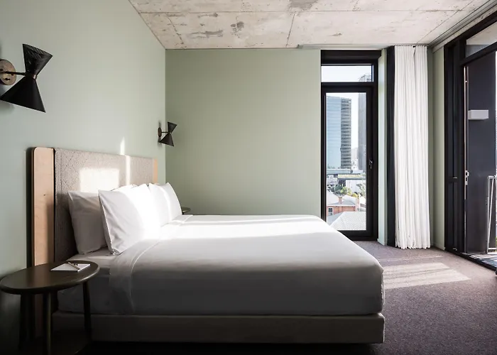 Alex Hotel