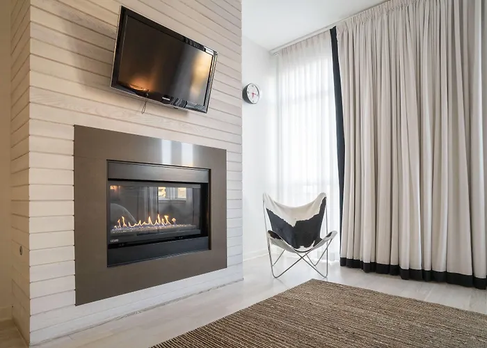 Bungalow Hotel