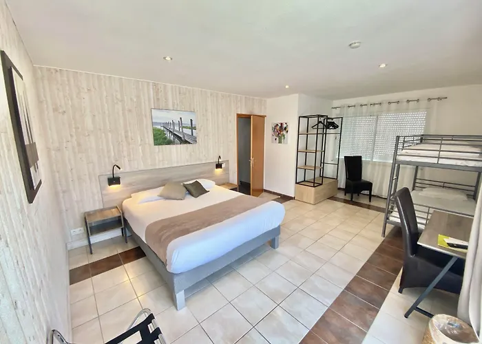 Logis Hotel L'Oliveraie