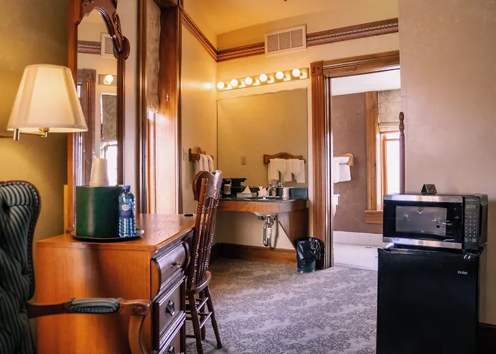 Historic Bullock Hotel