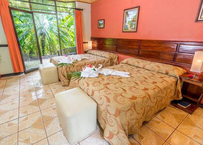 Ara Ambigua Lodge