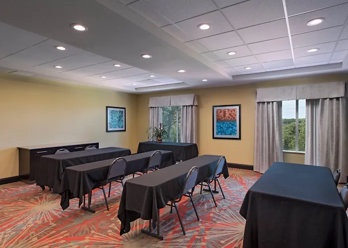 Holiday Inn Express & Suites Austin Nw - Four Points By Ihg