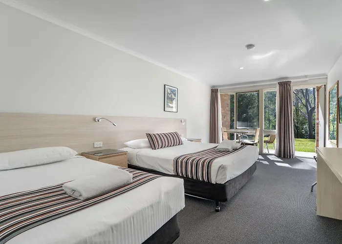 Avoca Beach Hotel