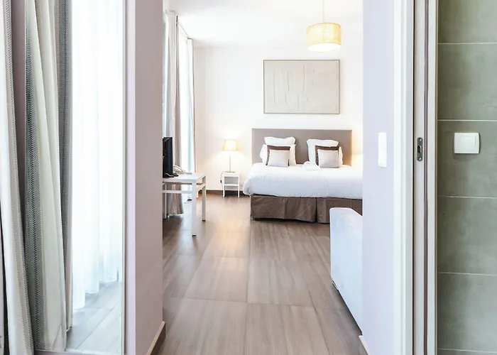 Hôtel CASABELLA Cannes Mouans Sartoux