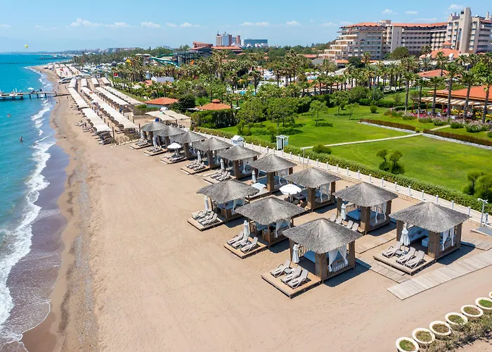Bellis Deluxe Hotel & Heated For Winter Aqua Park