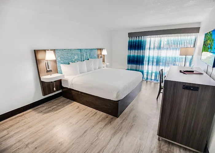 Tropical Seas Hotel