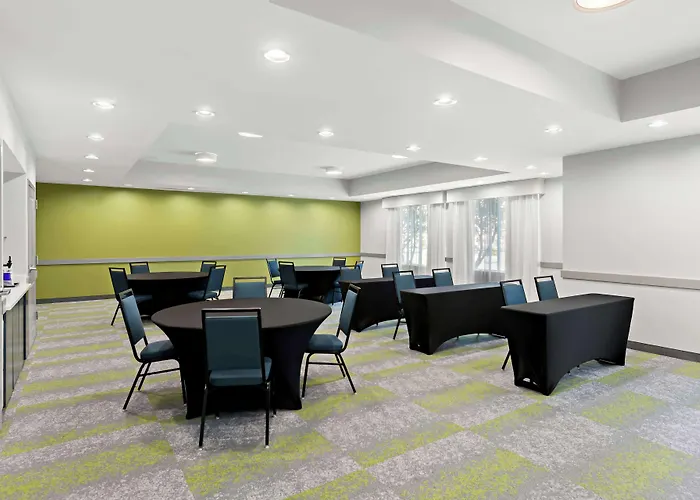 Spark By Hilton Little Rock West