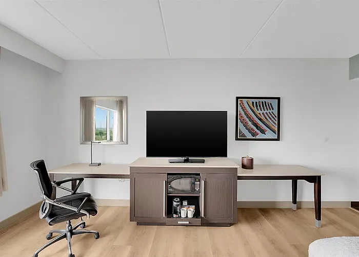 Hampton Inn & Suites By Hilton Toronto Markham