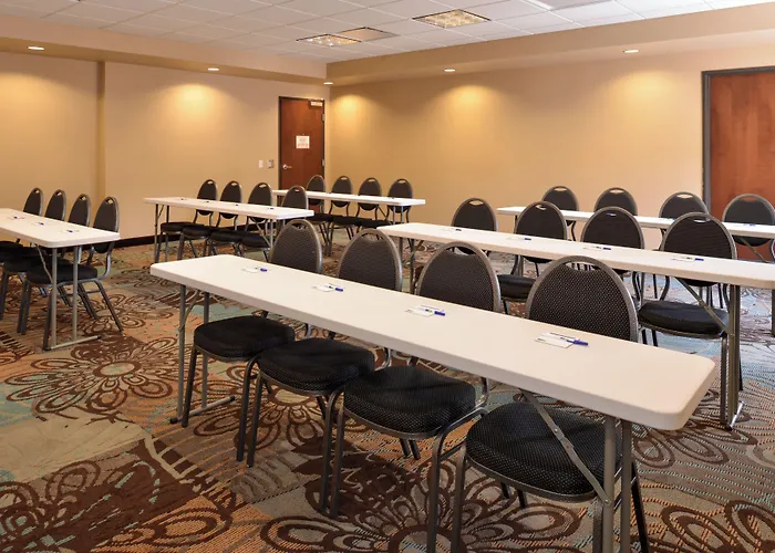 Holiday Inn Express & Suites Globe By Ihg