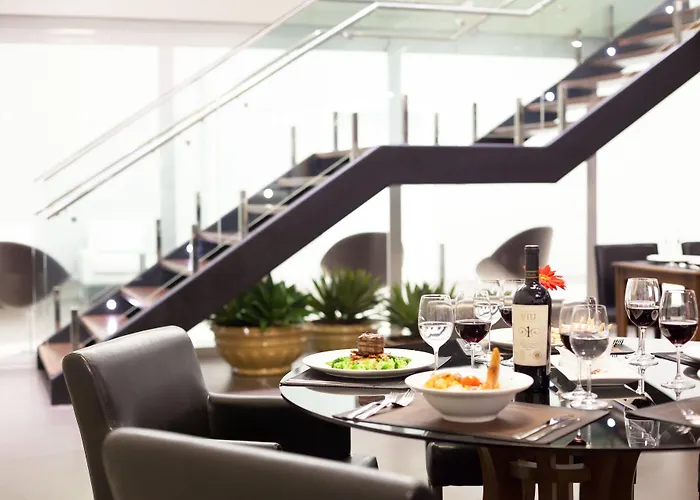 Delmond Hotel