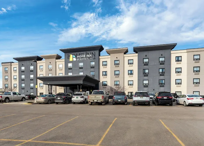 Home Inn & Suites Regina Airport