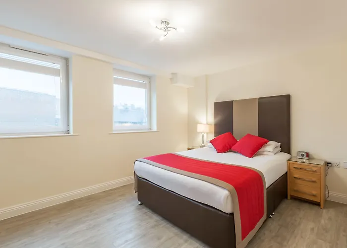 Hof - Central Point Apartments