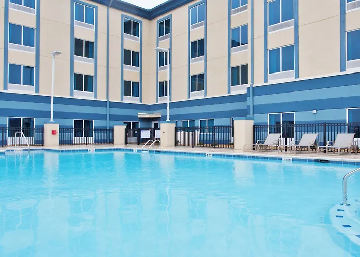 Holiday Inn Express & Suites Warner Robins North West By Ihg