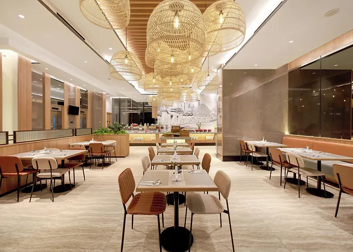 Aston Inn Pantai Losari Makassar