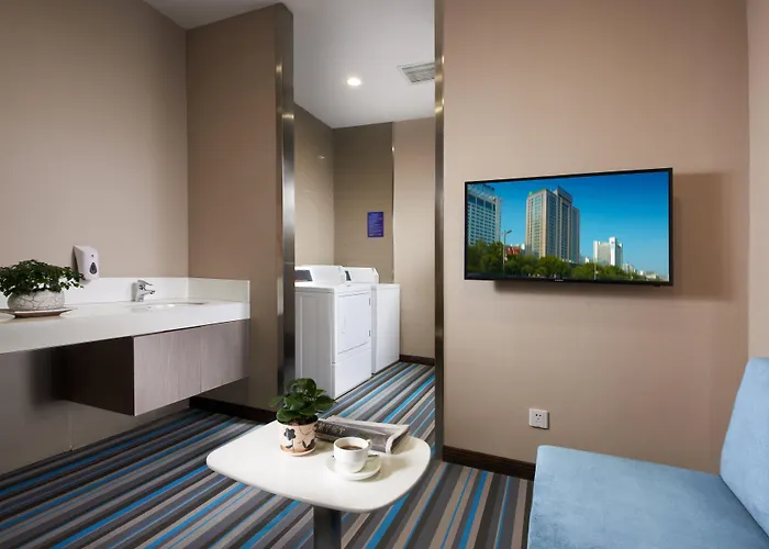 Holiday Inn Express Luoyang City Center By Ihg