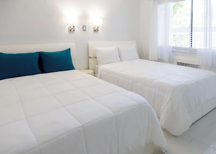 Palm Breeze Hotel